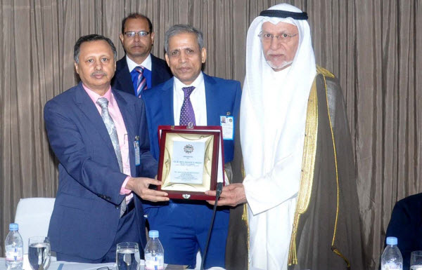 غرفة تجارة وصناعة الكويت توقع بروتوكولا للتعاون مع اتحاد الغرف في بنغلاديش 