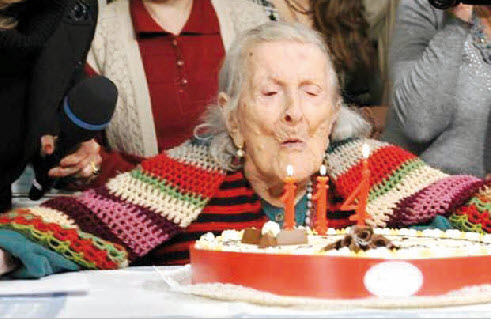 أكبر معمرة في العالم تحتفل بعيد ميلادها الـ117 