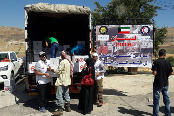 الهلال الأحمر الكويتي يواصل حملته الاغاثية لمساعدة الاسر السورية النازحة في لبنان 