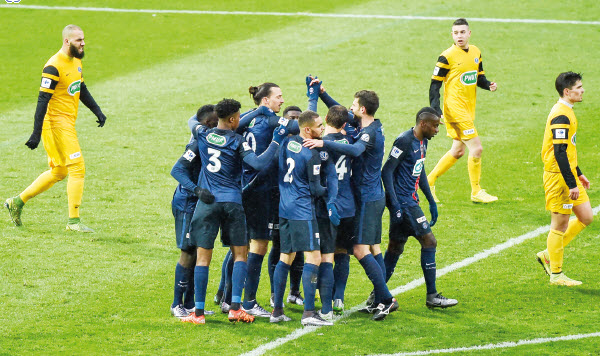 تأهل صعب لباريس سان جيرمان وسهل لليون في كأس فرنسا
