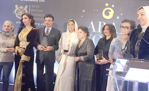الشيخة الدكتورة سعاد الصباح تنال جائزة المرأة العربية لعام 2016 في مجال الثقافة والآداب