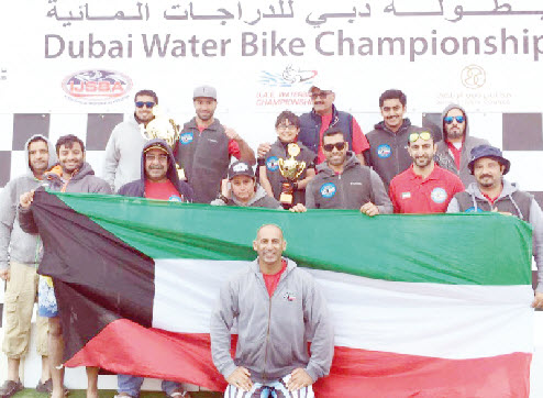 العبدالرزاق يحل أولا في بطولة الإمارات للدراجات المائية 