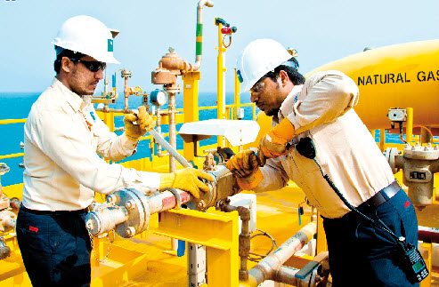 الهند تخطط للتحول «التدريجي» إلى اقتصاد قائم على الغاز