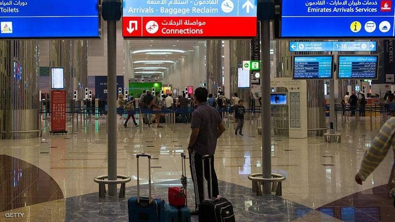 الإمارات تعلق الرحلات المتجهة والقادمة من إيران 