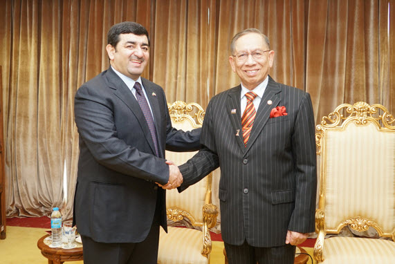 رئيس مجلس الشيوخ الماليزي يتسلم دعوة من رئيس مجلس الأمة لزيارة الكويت 