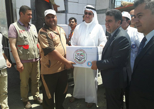الهلال الأحمر الكويتي يقدم مساعدات لنحو 1950 عائلة عراقية نازحة شمالي أربيل 