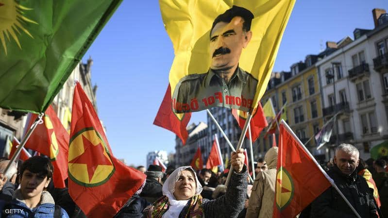 سجناء أكراد في تركيا ينهون إضرابهم عن الطعام بعد إعلان أوجلا