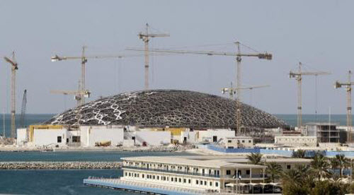 تأجيل افتتاح متحف اللوفر في أبوظبي إلى 2017