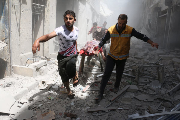 ارتفاع عدد ضحايا الغارة الجوية على مستشفى في حلب إلى 50 قتيلا