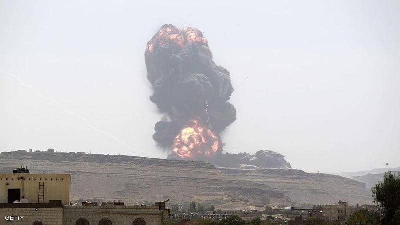 التحالف العربي يدك مواقع الحوثيين في حجة بغارات مكثفة