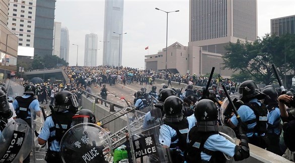 هونغ كونغ تتأهب لـ "أسوأ" احتجاجات
