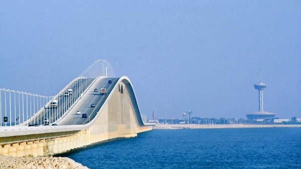 توقيع عقد بمشروع جسر الملك فهد الموازي بين السعودية والبحرين