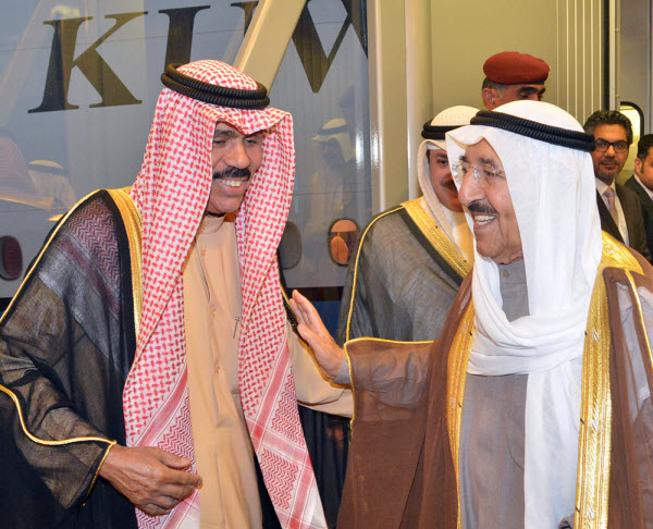 سمو الأمير يعود إلى أرض الوطن بعد ترؤس سموه وفد الكويت في مؤتمر القمة الإسلامي