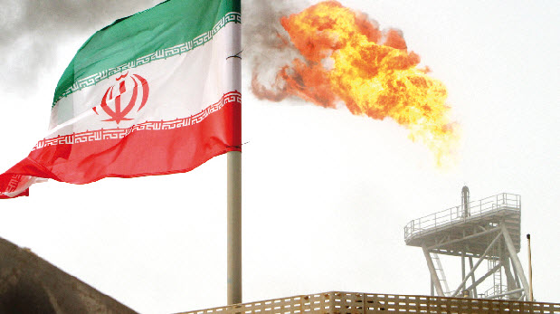  إيران لن تلزم نفسها بأي تثبيت لإنتاج النفط