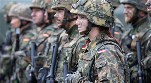 مسؤول ألماني يسعى لإطالة فترة خدمة الجنود في الجيش