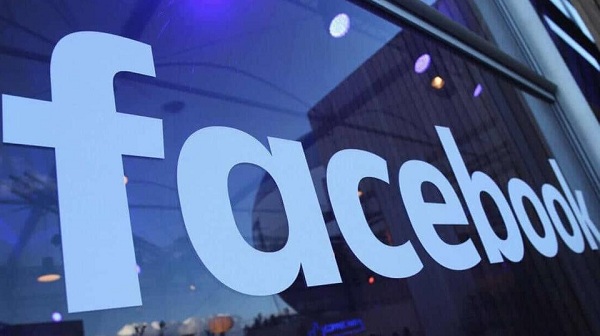 جديد "فيسبوك".. تعيين محررين لاختيار الأخبار الصحيحة