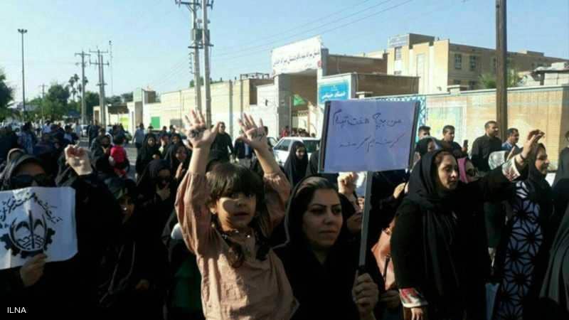 إضراب عمال أقدم مصنع سكر في إيران بسبب مرارة الرواتب
