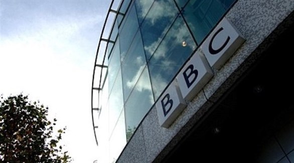 "بي بي سي" تهدد بطرد أي صحافي لا يلتزم الحياد 