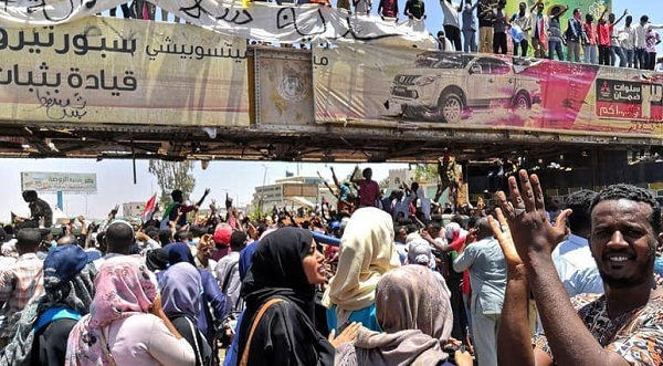 مصر تقدم "دعما عاجلا" إلى السودان