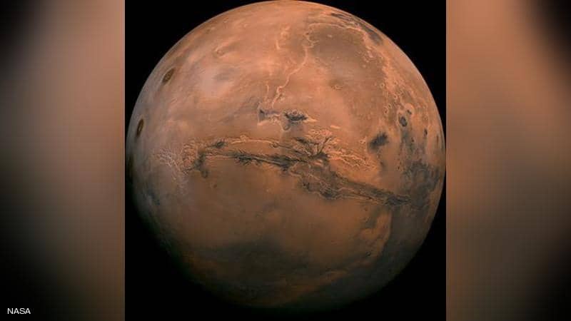 الكوكب الأحمر.. من أين استمد المريخ لونه المثير للحيرة؟