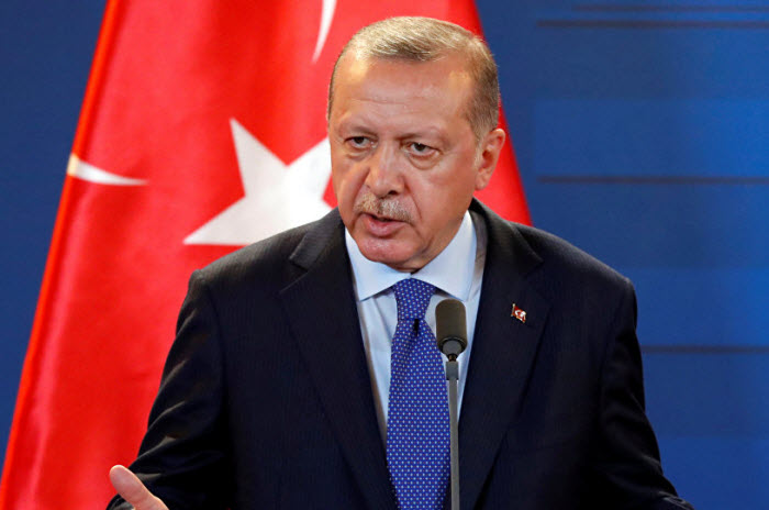 أردوغان بالاتفاق مع ترامب : منطقة آمنة في سورية