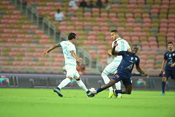 الأهلي يسقط في فخ التعادل أمام الفيحاء في بطولة دوري كأس الأمير محمد بن سلمان 