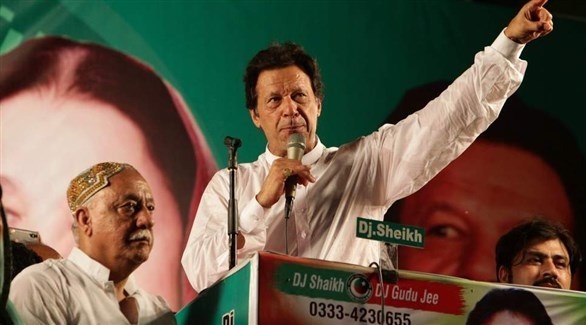 حزب خان يتقدم في الانتخابات الباكستانية