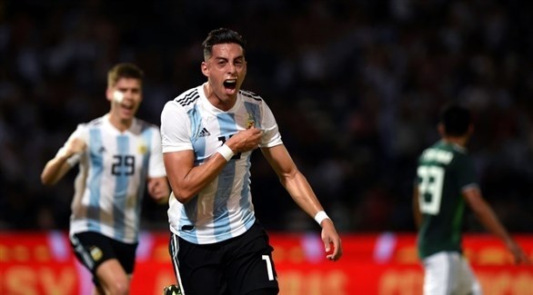الأرجنتين تفوز على المكسيك بثنائية