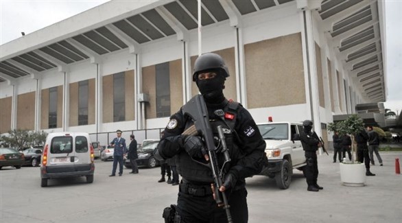 تونس: القبض على ألمانية وابنتيها في المطار