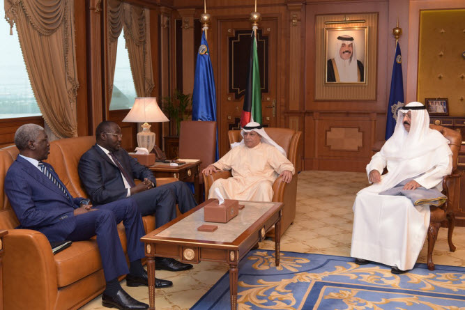 وزير الداخلية يبحث مع وزير خارجية جمهورية النيجر التعاون المشترك 