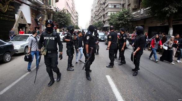 «داعش» يتبنى قتل 8 شرطيين مصريين