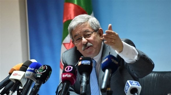 رئاسة الوزراء الجزائرية تنفي إهانة "الشهداء" في باريس