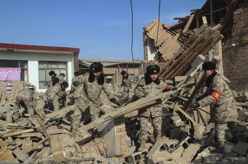 ارتفاع حصيلة قتلى زلزال الصين إلى 151
