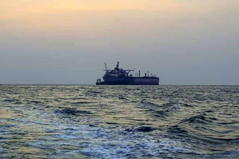  هيئة بريطانية: سفينة تبلغ عن انفجار قريب منها جنوب شرقي عدن