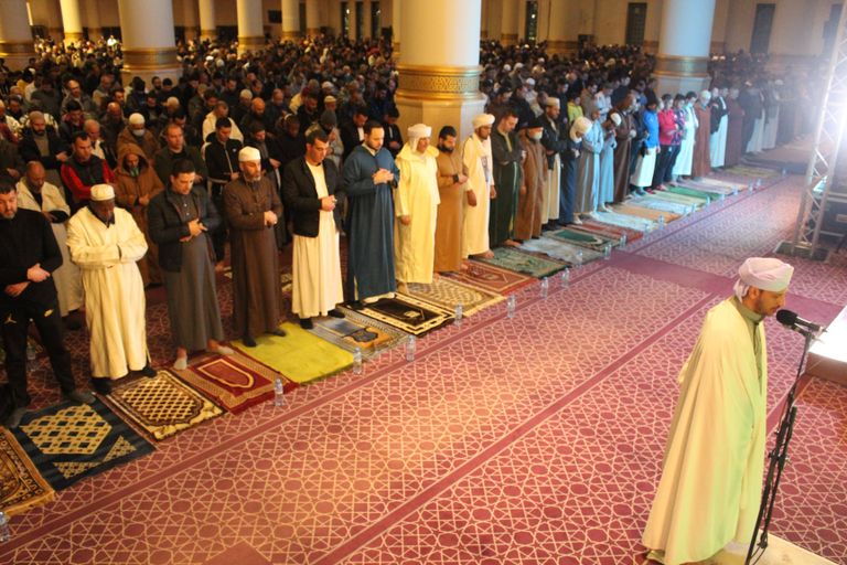 الجزائريون يستقبلون «رمضان» بعادات وطقوس  تؤكد التمسك بالهوية والتراث