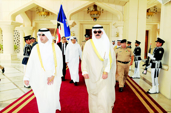 الخالد يبحث مع رئيس الوزراء ووزير الداخلية القطري التعاون الأمني 