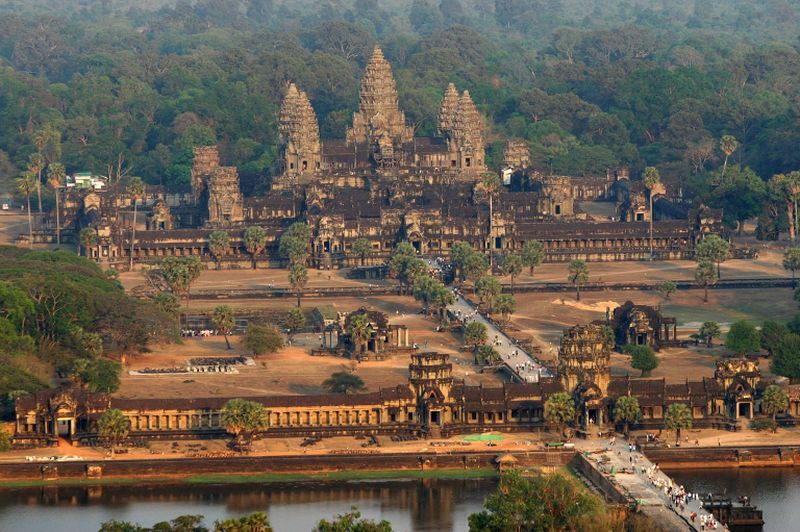« ماهيندرابارفاتا» ...  مدينة مفقودة تحت غابة كمبودية
