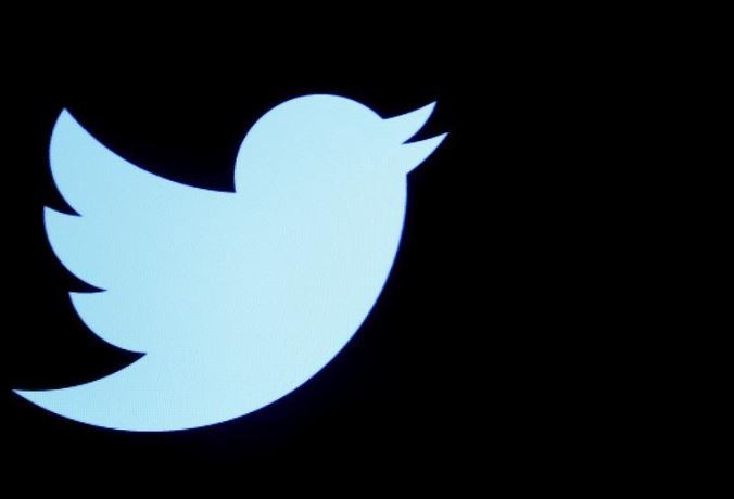 تويتر تسمح للمستخدمين بإدماج التغريدات بشكل أيسر