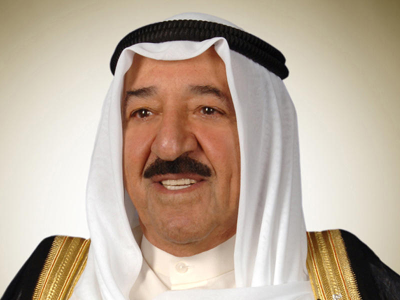 سمو أمير البلاد يتلقى اتصالاً هاتفياً من رئيس الإمارات مهنئاً بعيد الأضحى المبارك