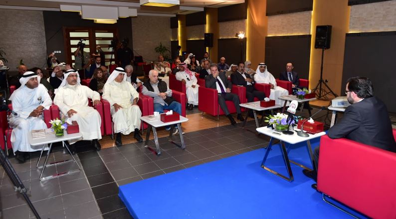  وزير الثقافة الفلسطيني: معرض الكويت للكتاب منارة ثقافية عربية تنبض إبداعا