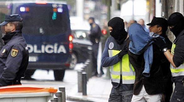 إسبانيا تطرد مغربياً بسبب "خطبه المتطرفة"