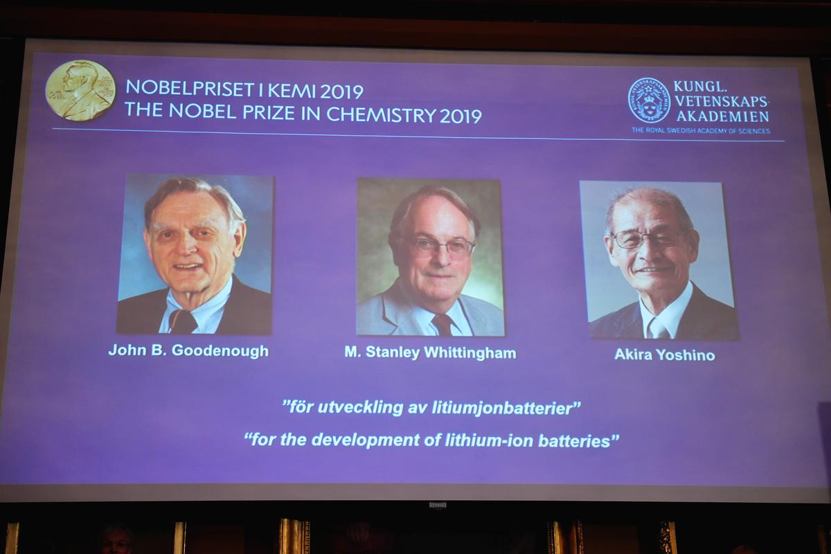 رواد ابتكار بطارية الليثيوم أيون يفوزون بجائزة نوبل للكيمياء