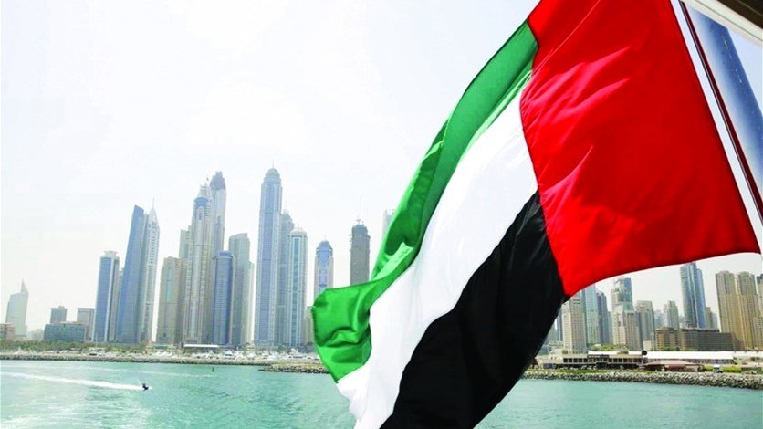 «الإمارات» تستأنف إصدار التأشيرات للأجانب ما عدا تصاريح العمل