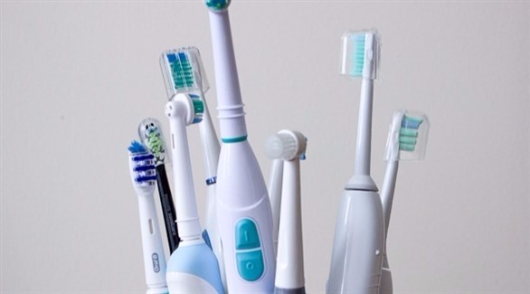 الطريقة الصحيحة لاستعمال فرشاة الأسنان الكهربائية 