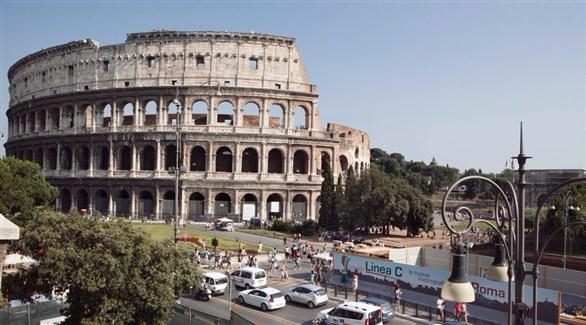  روما مهددة بالشطب من قائمة التراث العالمي بسبب.. "القمامة"