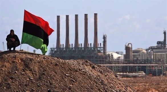 إنتاج ليبيا النفطي يتجاوز 900 ألف برميل يوميا 