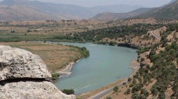 نائب كردي: إيران تقطع مياه نهر الزاب عن العراق كليا 
