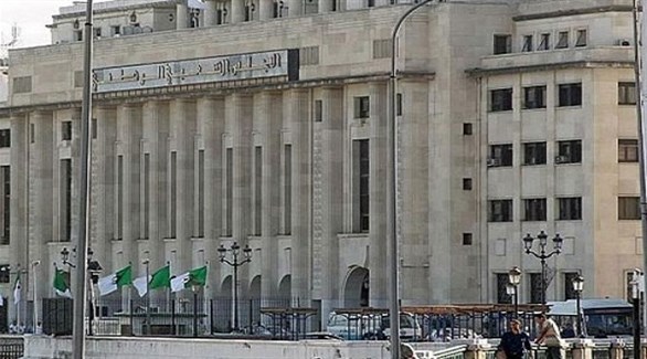 الجزائر: البرلمان يستأنف عمله بعد 3 أسابيع من تجميد نشاطه