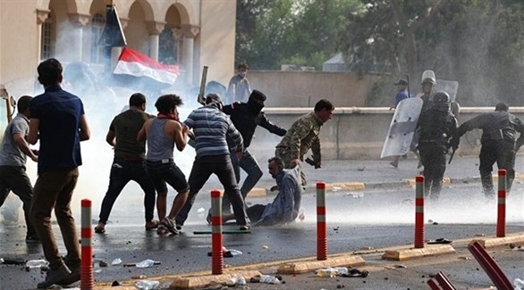 الحكومة العراقية تتهم "مندسين" بالعنف في التظاهرات