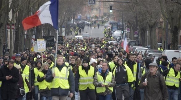 عودة "السترات الصفراء" إلى الشارع في تحدٍ للحكومة الفرنسية